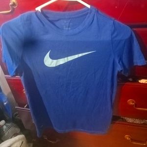 Boys nike dri-fit t-shirt